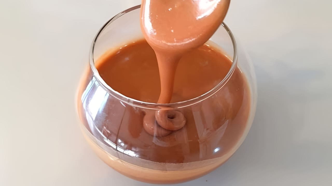 Nopea ja helppo kotitekoinen karamelli, joka ei jähmety.