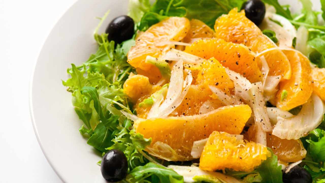 Pío antequerano, perinteinen andalusialainen appelsiini- ja turska-salaatti.