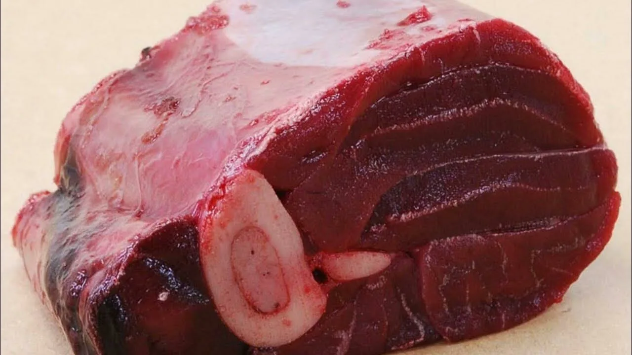 Tämä arvokas liha maistuu sekoitukselta hirvenlihaa ja naudanlihaa. Jotkut ihmiset eivät edes tiedä, että se on syötävää.