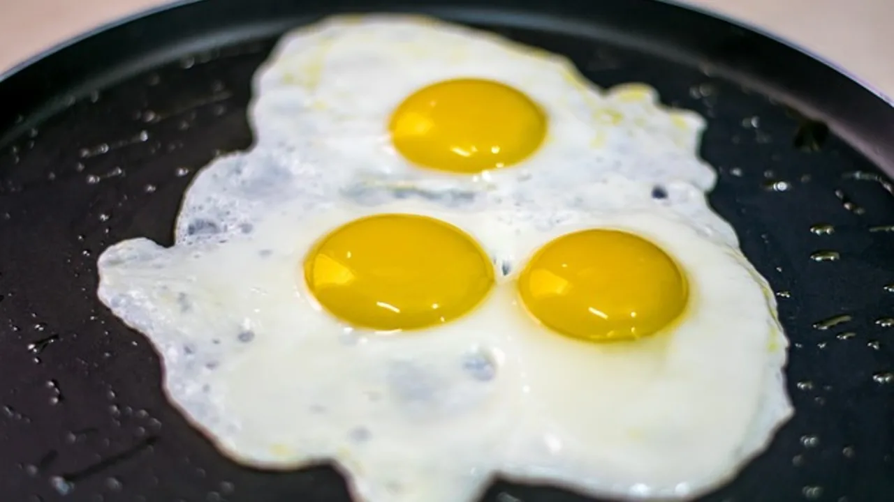 Miksi lisätä etikkaa pannulle munia paistaessa ja mihin sitä tarvitaan?