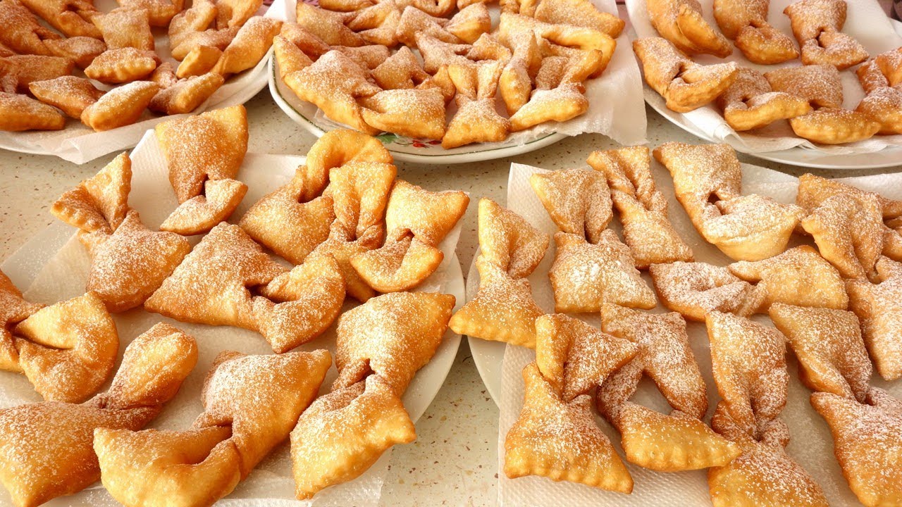 Valmistan herkullisia ja rapeita enkelinsiipiä vain kahdesta ainesosasta. Ne ovat maukkaampia kuin kaupasta ostetut.