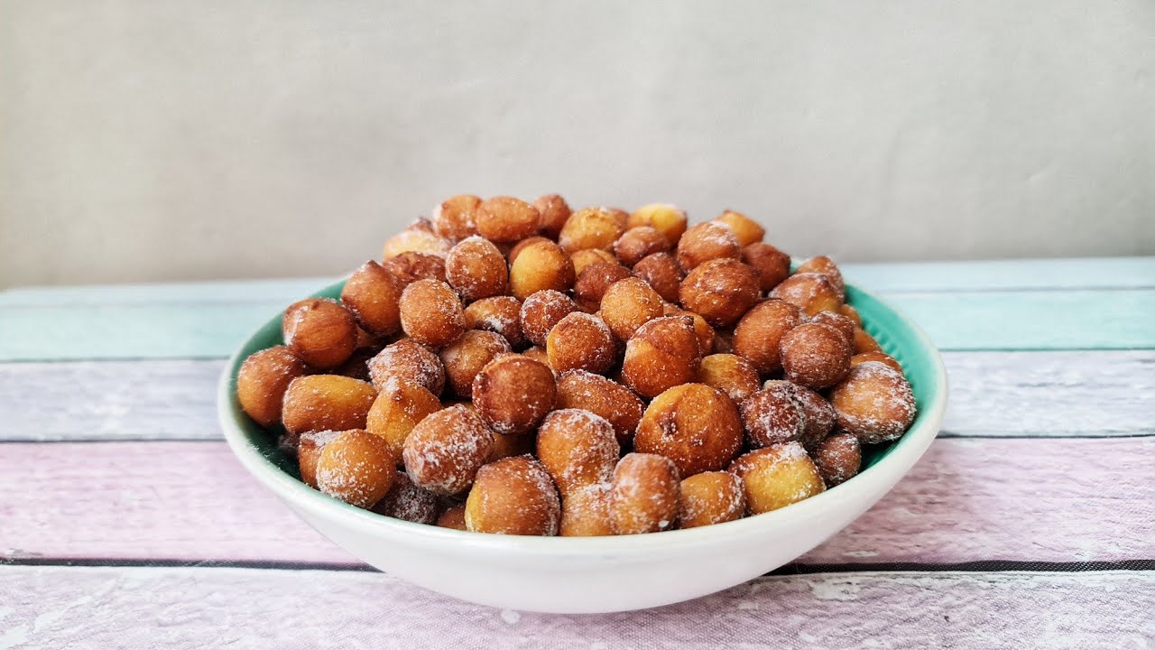 Ne ovat ilmavia ja pehmeitä. Donitsit valmistetaan vaniljakermajuustolla.