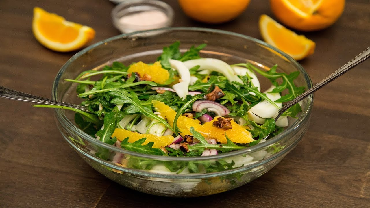 Pío antequerano, perinteinen andalusialainen appelsiini- ja turska-salaatti.