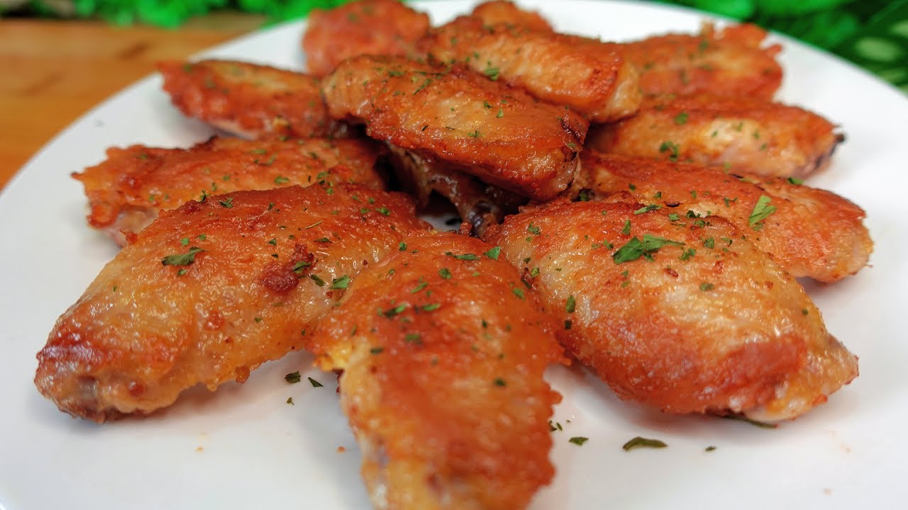 Minulla on tapa valmistaa rapeita ”enkelinsiipiä” laiskille. Ei tarvitse kaulinia, ei tarvitse heitellä mitään.