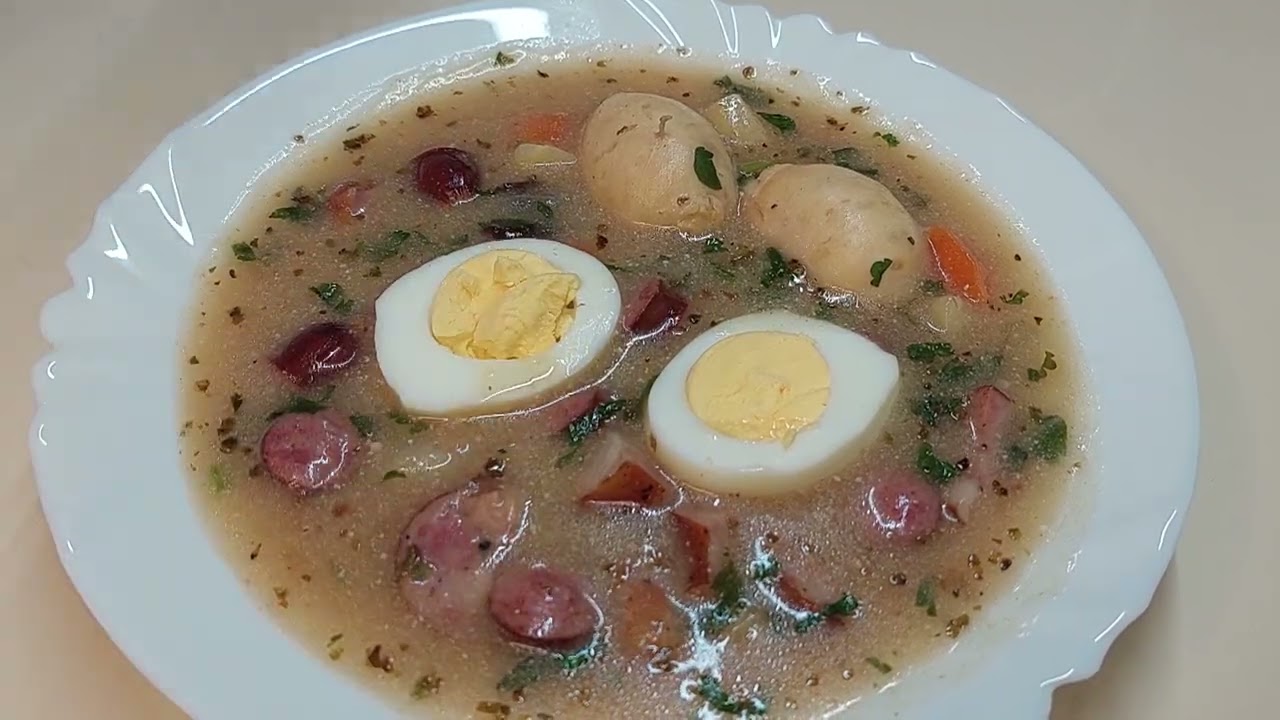 Podlasie-alueella kotirouvat valmistavat tätä zurek-keittoa. Se on erittäin aromaattinen ja hyödyllinen suolistolle.