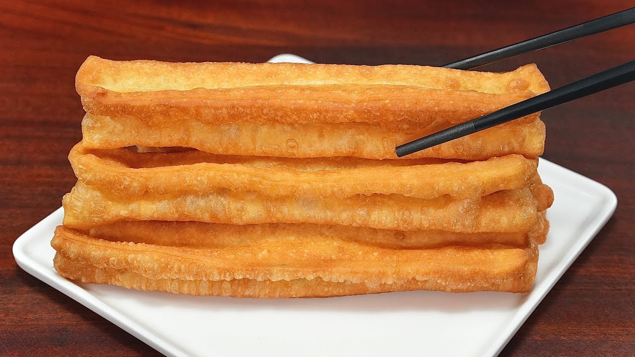 Karnevaalin aikana paistan kiinalaisia donitseja. Ne ovat uskomattoman rapeita ja erittäin kevyitä.