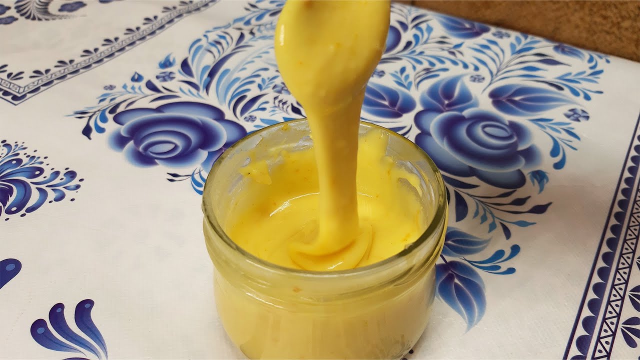 Herkullinen kermajuustokastike, jota olen valmistanut jo yli 20 vuotta (vain 4 ainesosaa).