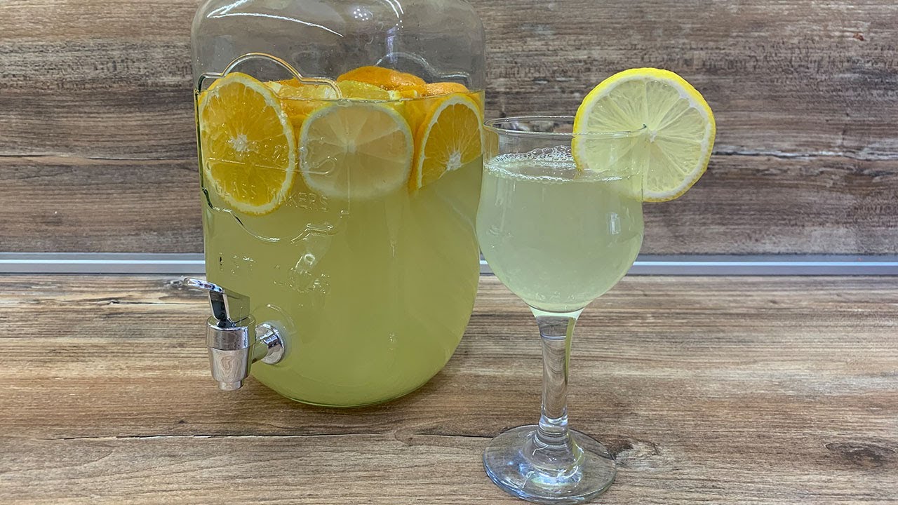 Raikas ja virkistävä: miten valmistaa kesän paras limonadi?