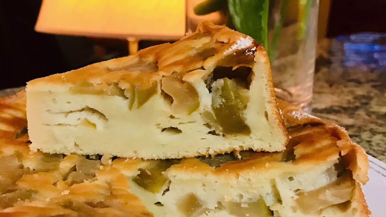 Todellinen herkku kakkujen ystäville: uunipelillä paistettu omenacheesecake.