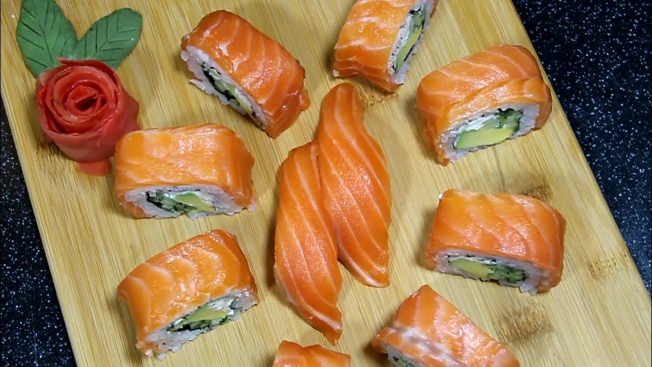 Mies, joka keksi raakasalmon sushin ja onnistui tekemään siitä suositun ruokalajin Japanissa.