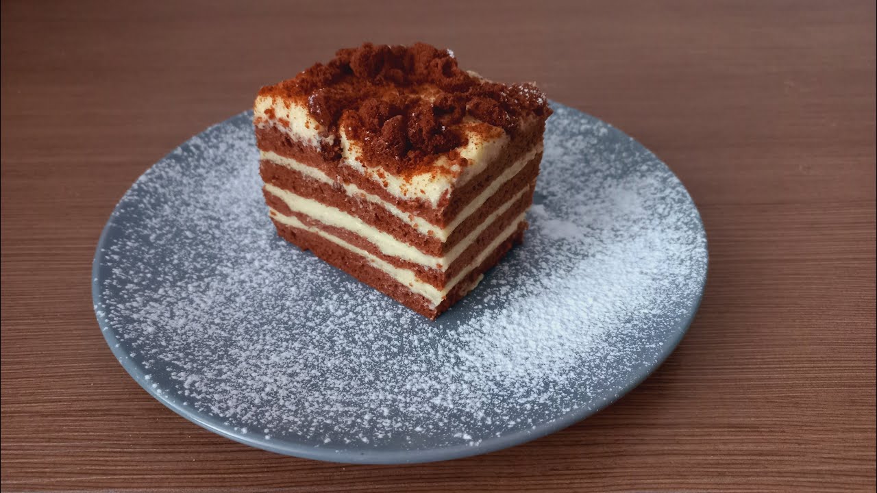 Suklaakakku vaniljakastikkeella