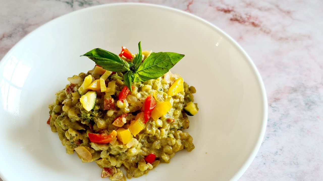 Kermainen risotto linssillä – edullinen resepti, jossa käytetään palkokasveja omaperäisellä tavalla.