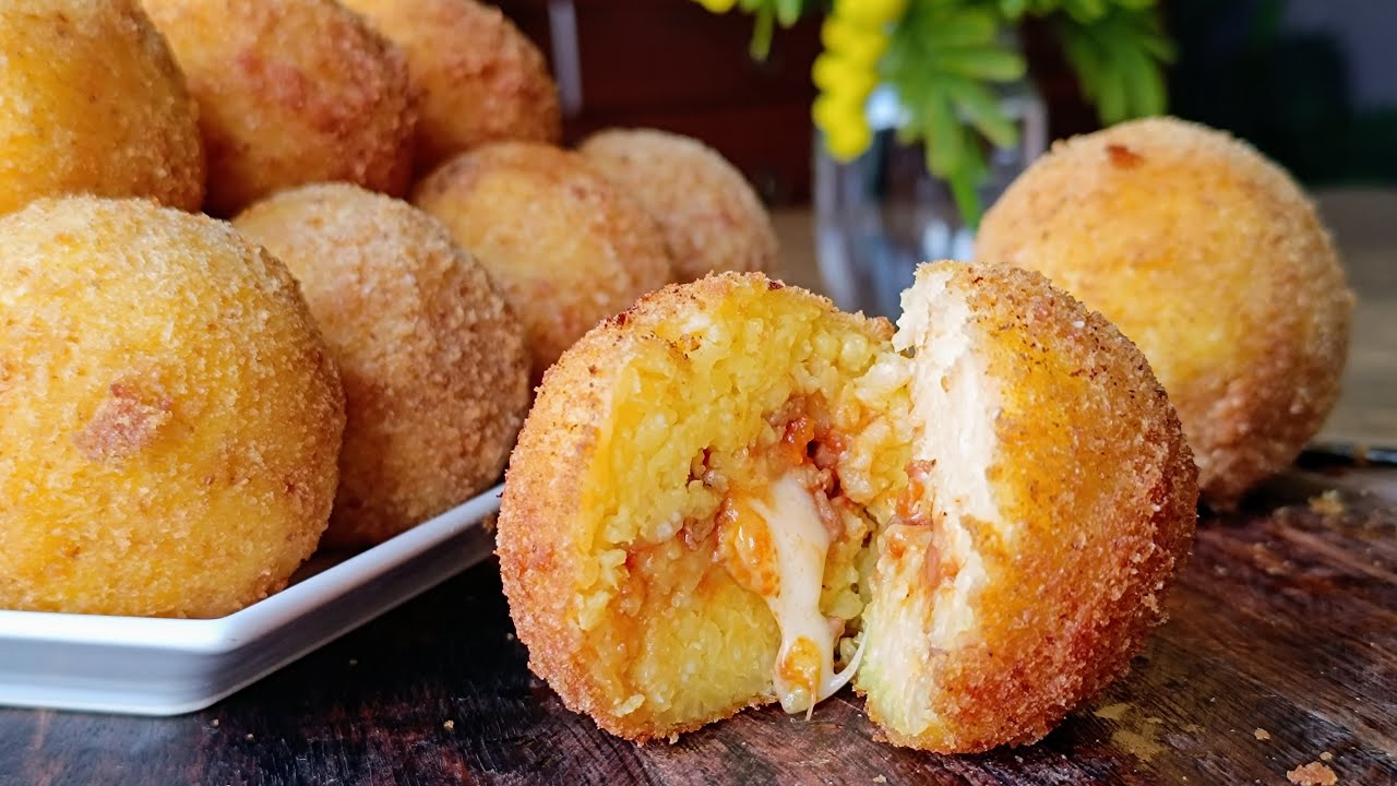 Riisipallot. Kuinka valmistaa arancini? Tärkeintä on täyte.