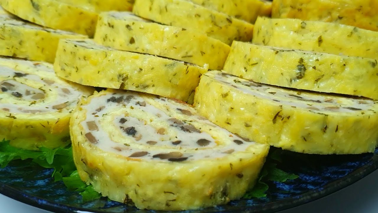 Piquillo-paprikalla, juustolla ja sienillä täytetty rulla on omaperäinen ja helppo alkupala.